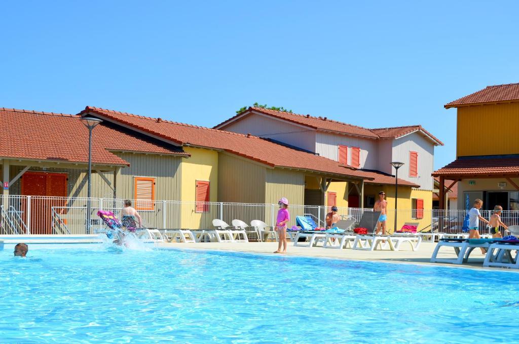 Lagrange Grand Bleu Vacances - Residence La Grenadine 马瑟伊兰 外观 照片